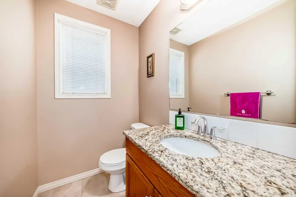 737 Wentworth Place SW Calgary AB T3H4N9