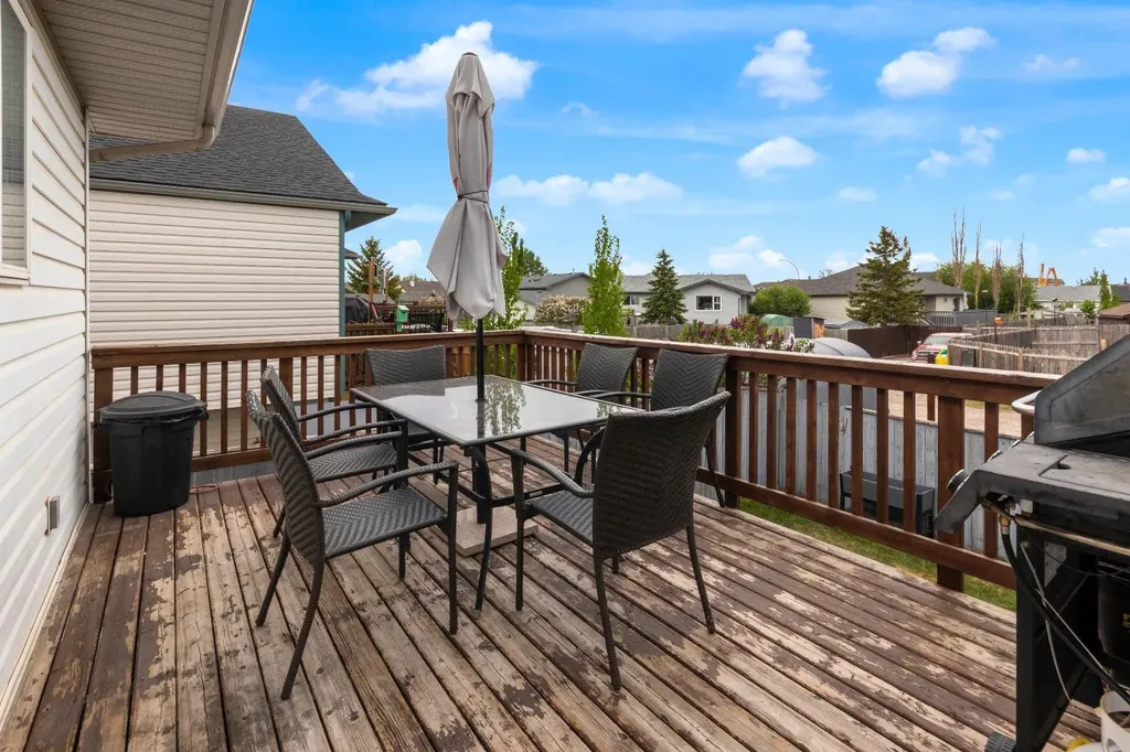 1918 Strathcona Terrace Strathmore AB T1P1S8