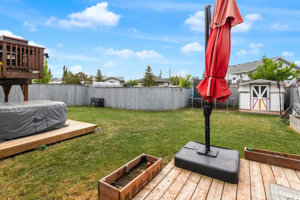 1918 Strathcona Terrace Strathmore AB T1P1S8