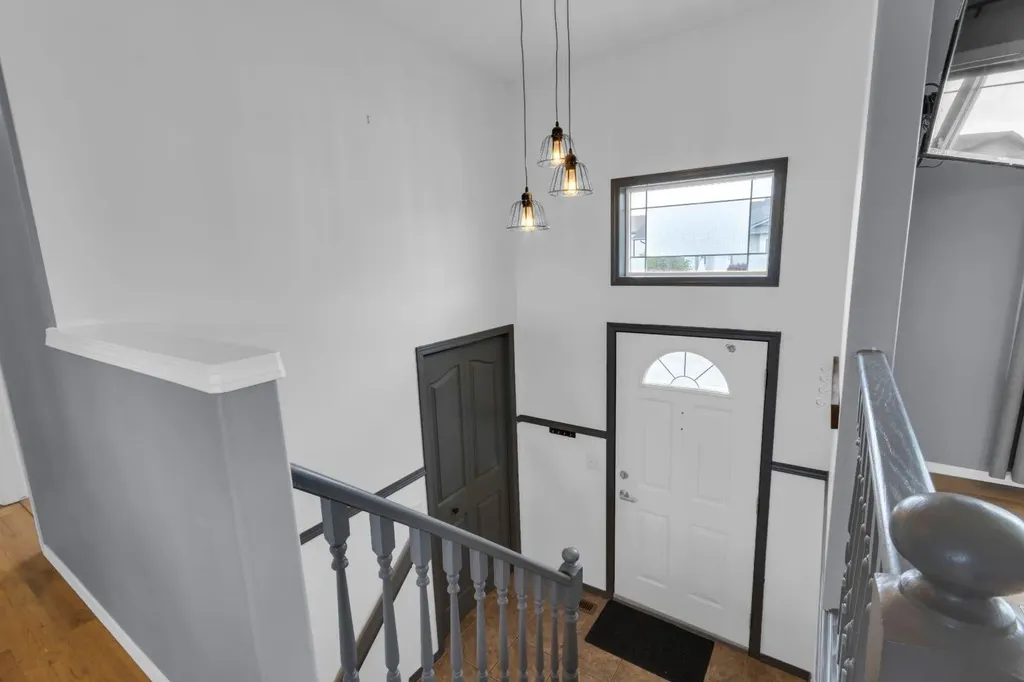 1918 Strathcona Terrace Strathmore AB T1P1S8