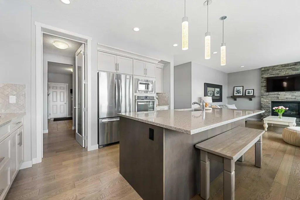 121 Marquis View SE Calgary AB T3M2H4