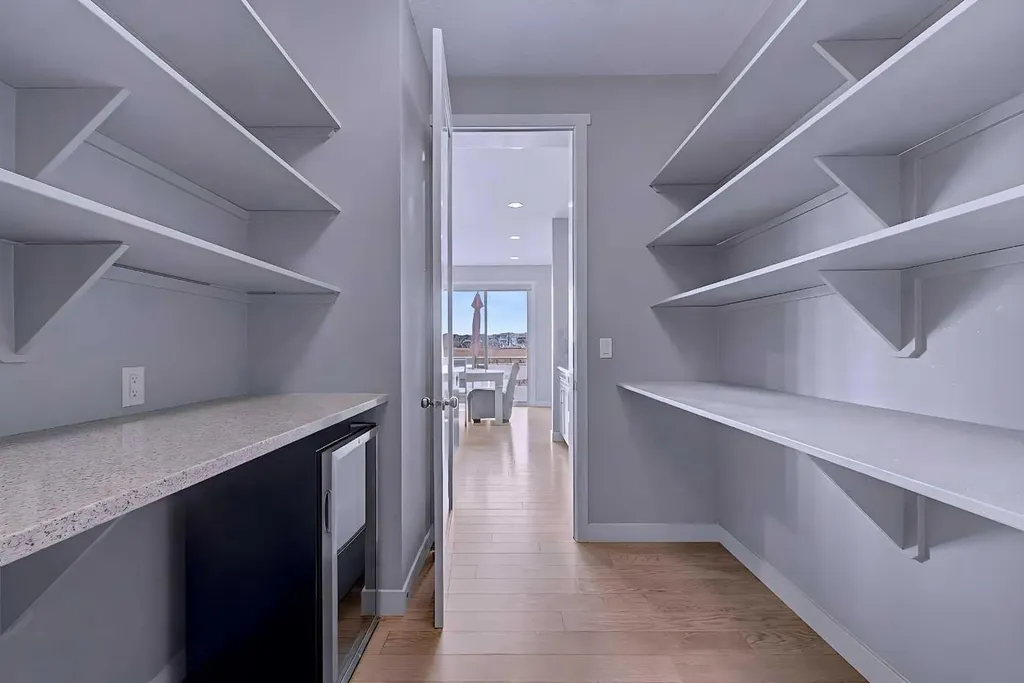 121 Marquis View SE Calgary AB T3M2H4