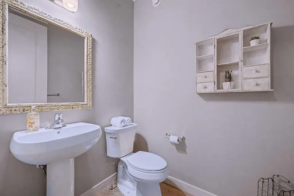 121 Marquis View SE Calgary AB T3M2H4