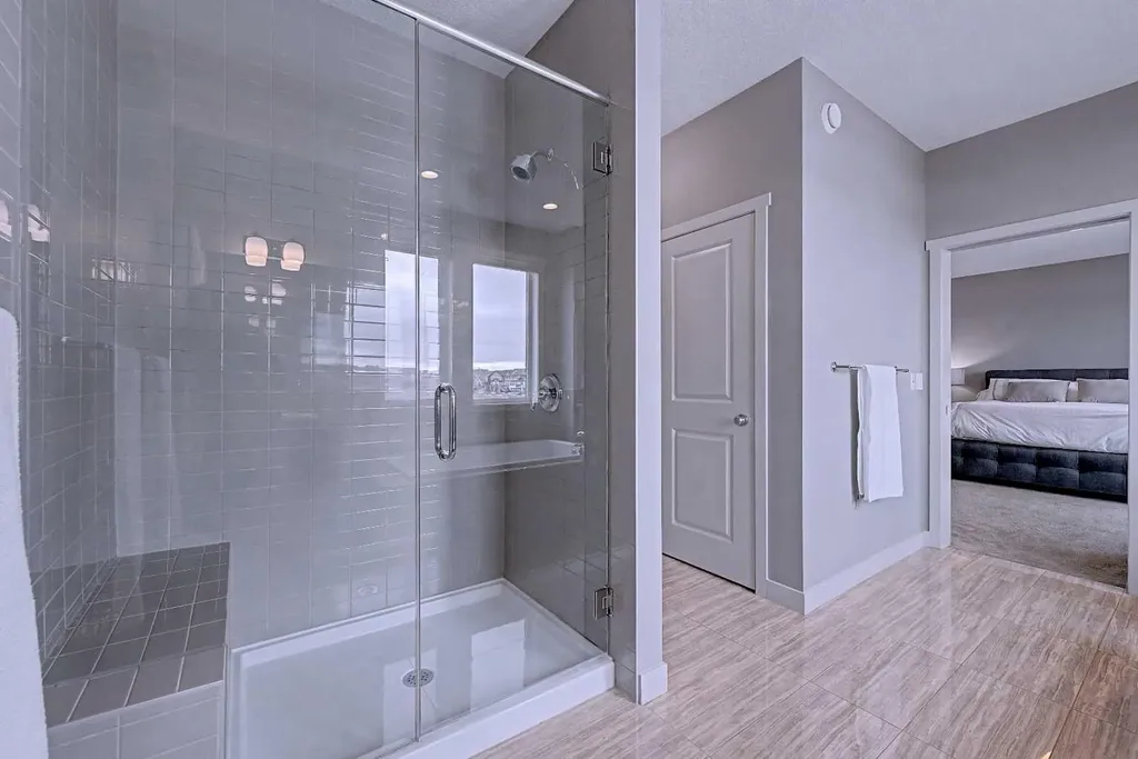 121 Marquis View SE Calgary AB T3M2H4