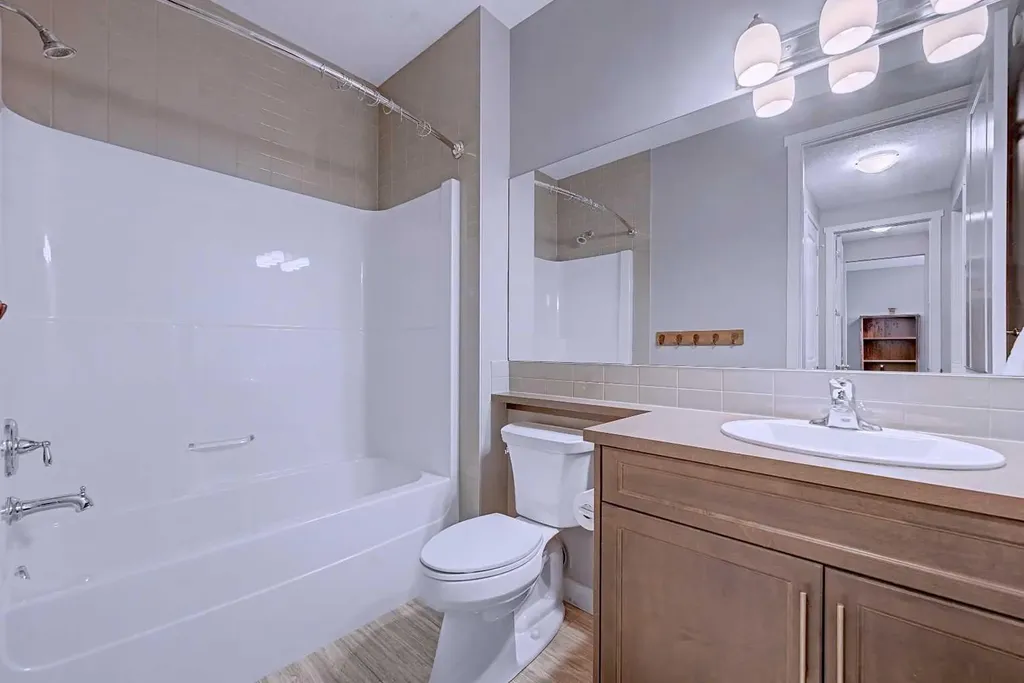 121 Marquis View SE Calgary AB T3M2H4