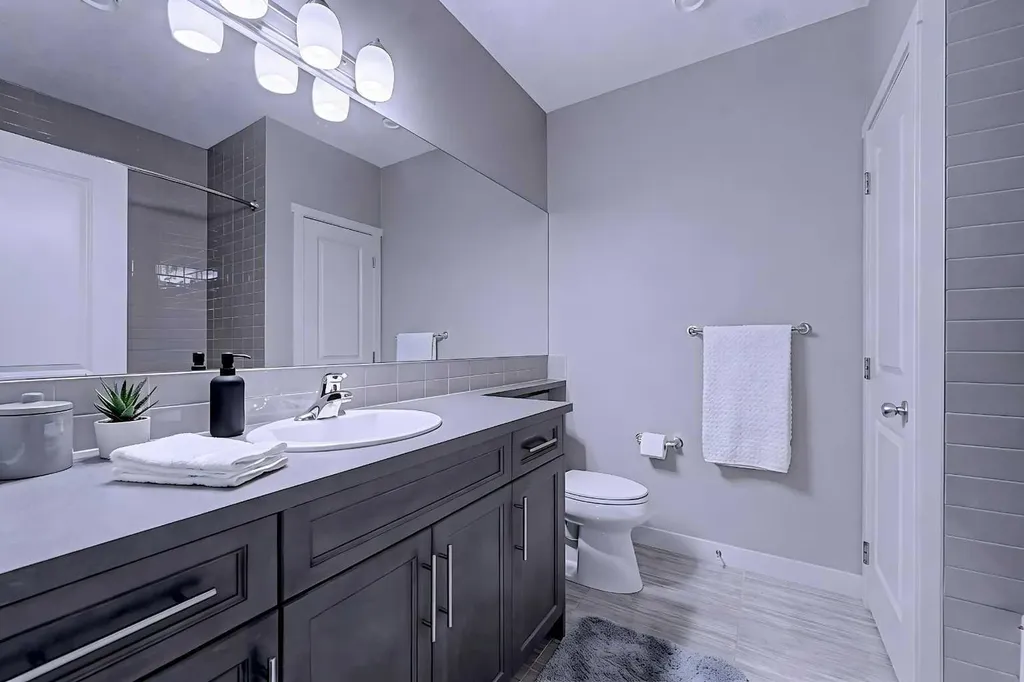 121 Marquis View SE Calgary AB T3M2H4