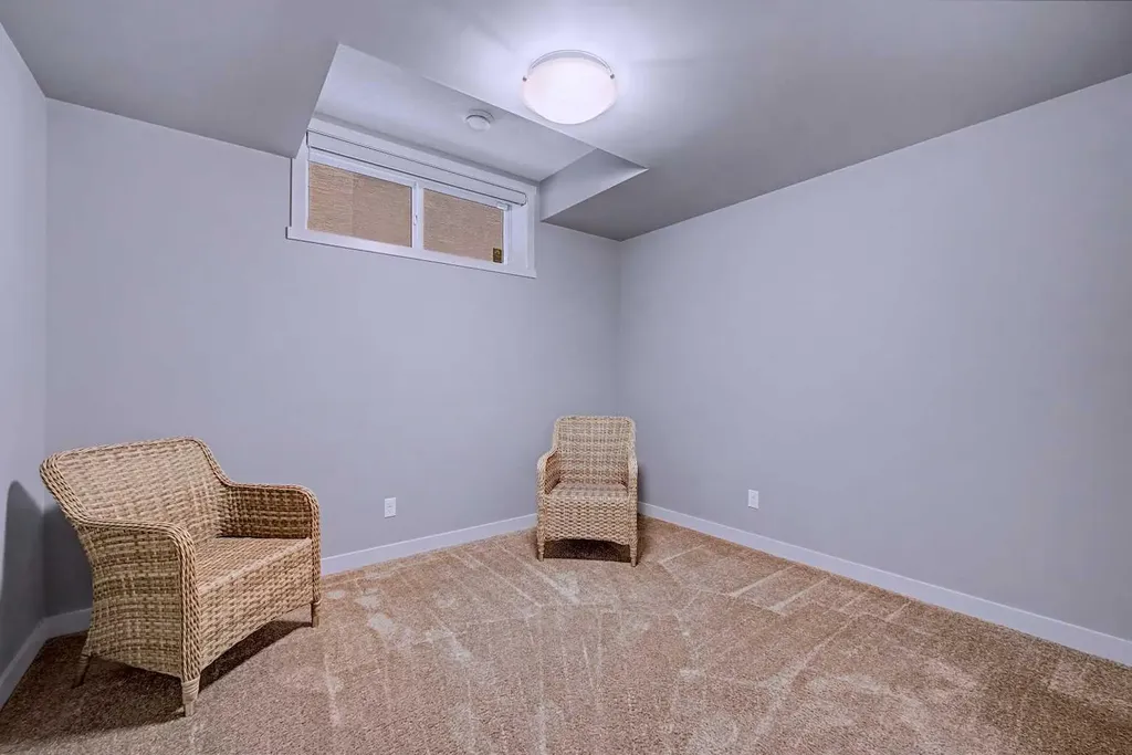 121 Marquis View SE Calgary AB T3M2H4
