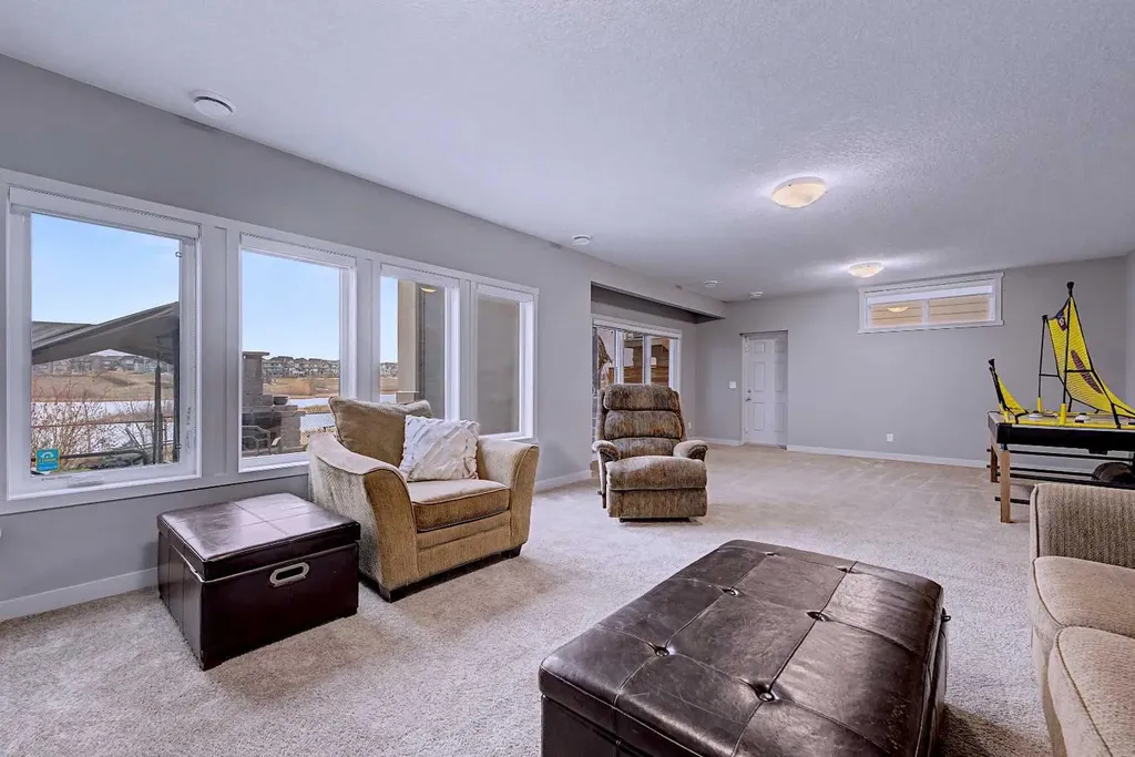 121 Marquis View SE Calgary AB T3M2H4