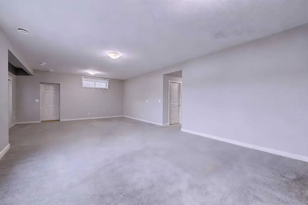 121 Marquis View SE Calgary AB T3M2H4