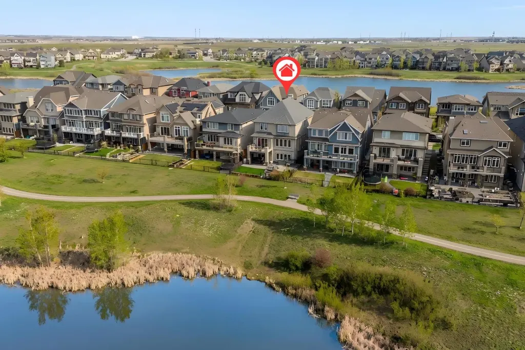 121 Marquis View SE Calgary AB T3M2H4