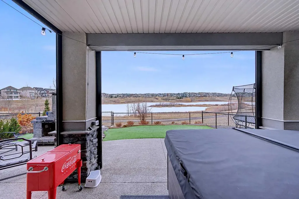 121 Marquis View SE Calgary AB T3M2H4