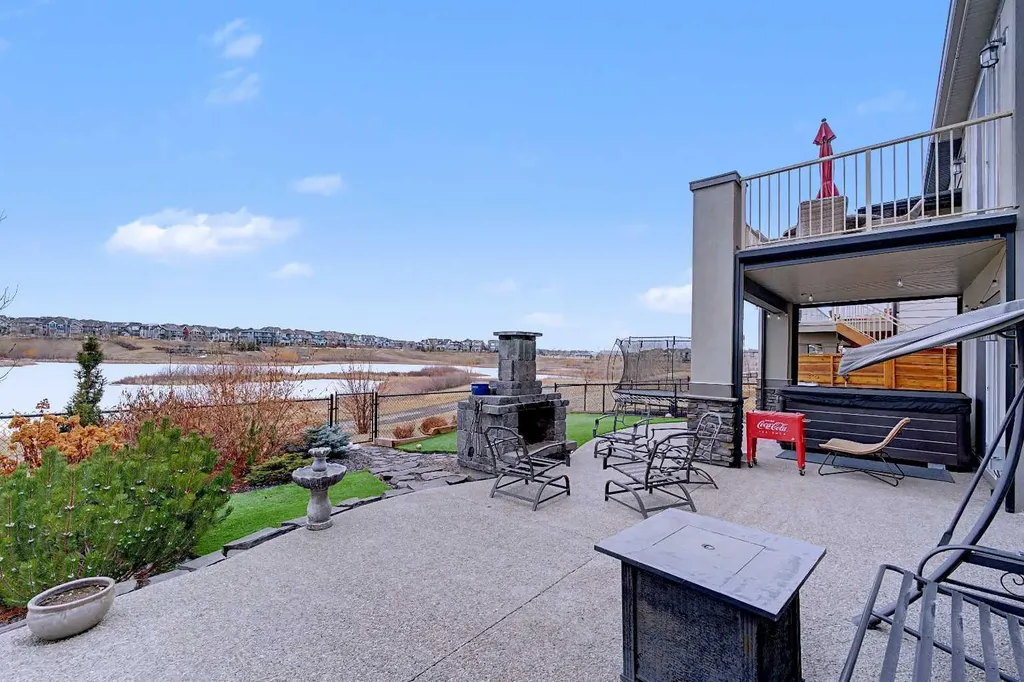 121 Marquis View SE Calgary AB T3M2H4