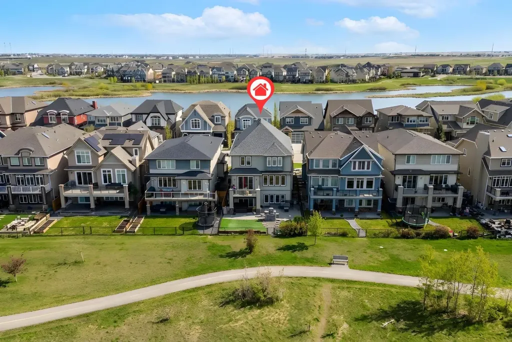 121 Marquis View SE Calgary AB T3M2H4