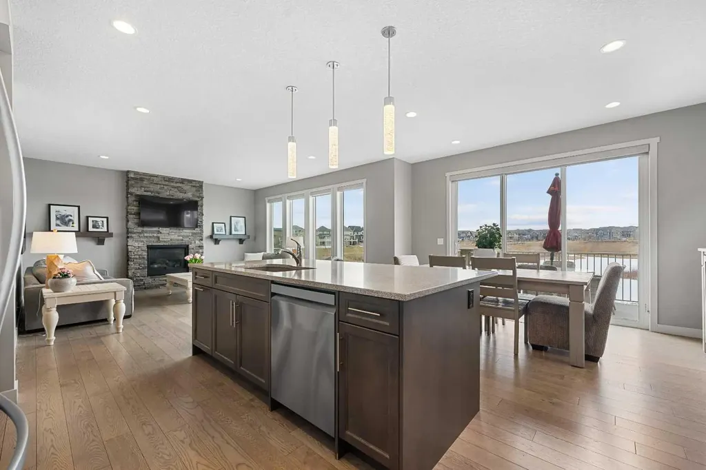 121 Marquis View SE Calgary AB T3M2H4