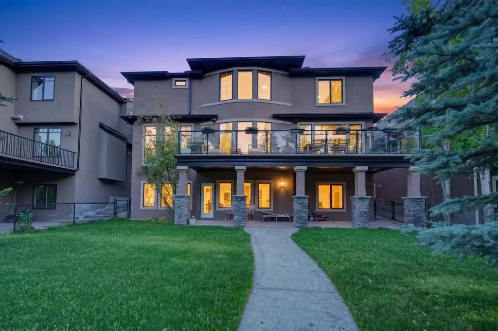 2646 Evercreek Bluffs Way SW Calgary AB T2Y 4V7