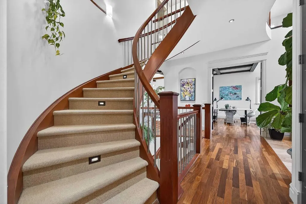 2646 Evercreek Bluffs Way SW Calgary AB T2Y 4V7