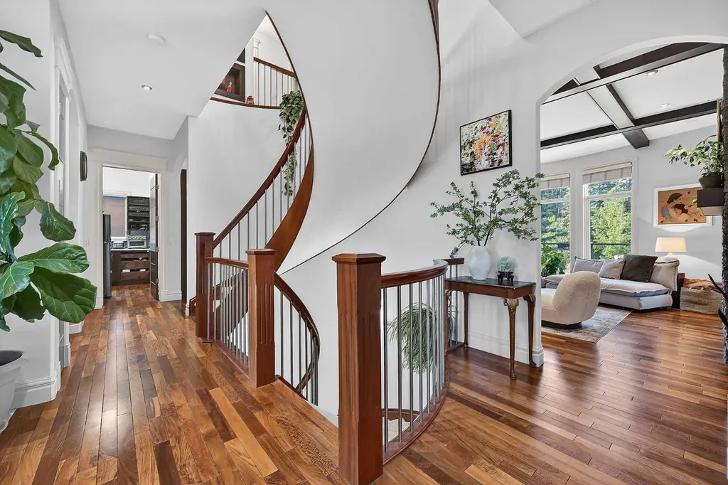 2646 Evercreek Bluffs Way SW Calgary AB T2Y 4V7
