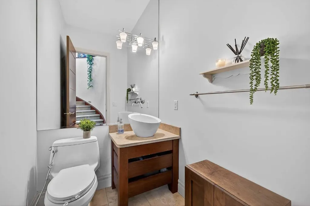 2646 Evercreek Bluffs Way SW Calgary AB T2Y 4V7