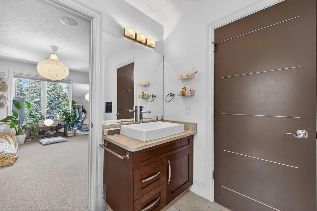 2646 Evercreek Bluffs Way SW Calgary AB T2Y 4V7
