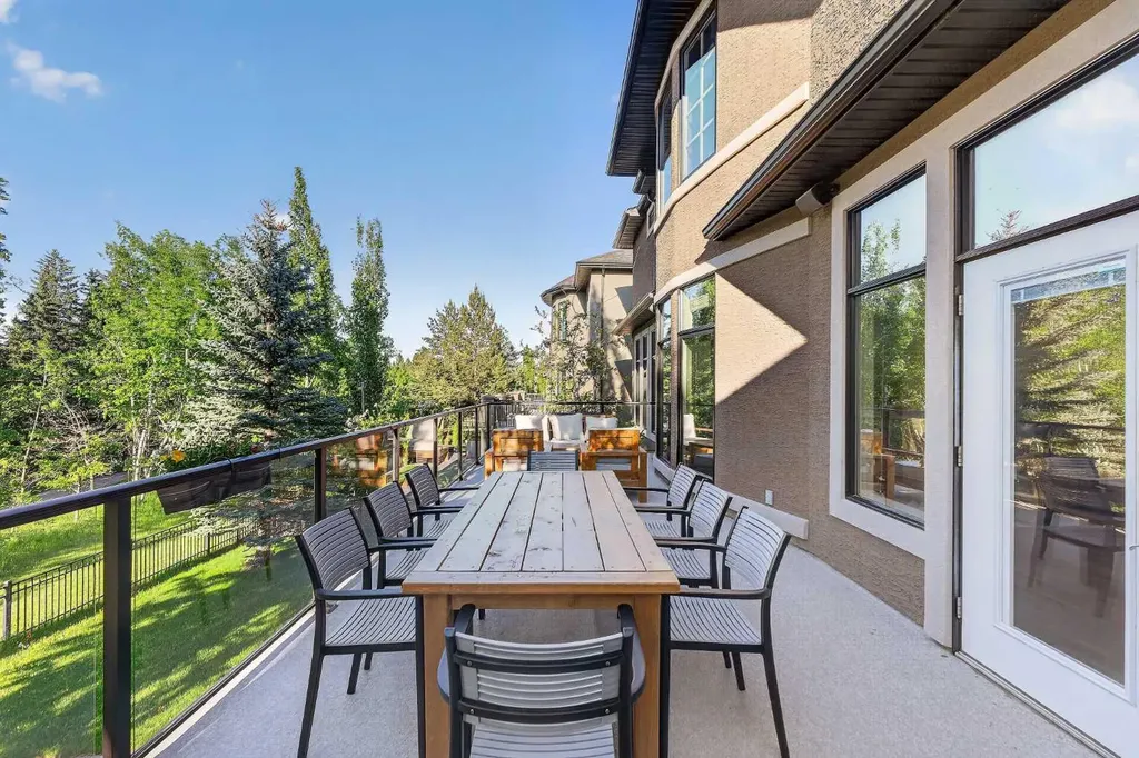 2646 Evercreek Bluffs Way SW Calgary AB T2Y 4V7