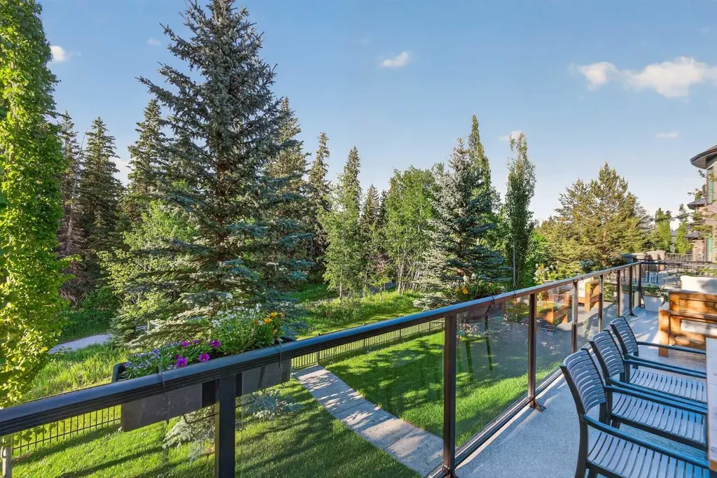 2646 Evercreek Bluffs Way SW Calgary AB T2Y 4V7