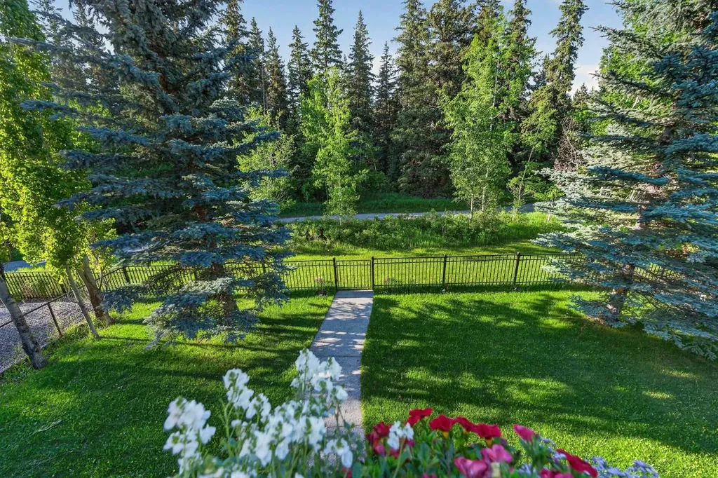 2646 Evercreek Bluffs Way SW Calgary AB T2Y 4V7