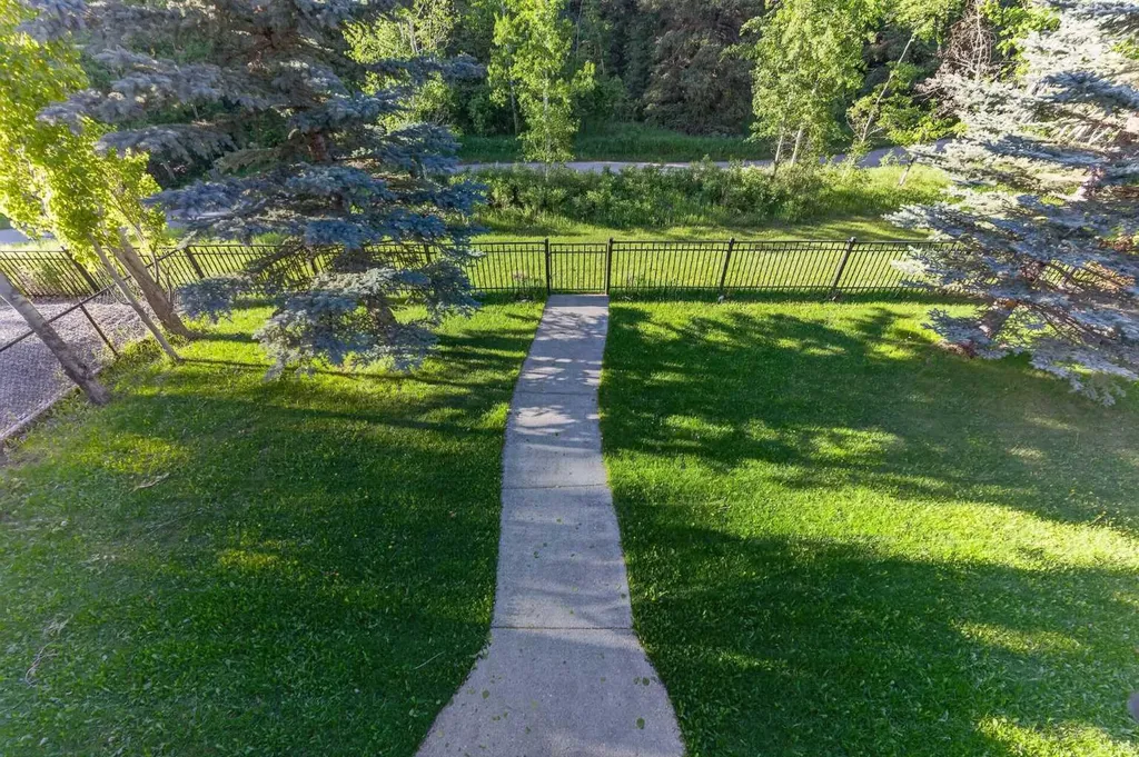 2646 Evercreek Bluffs Way SW Calgary AB T2Y 4V7