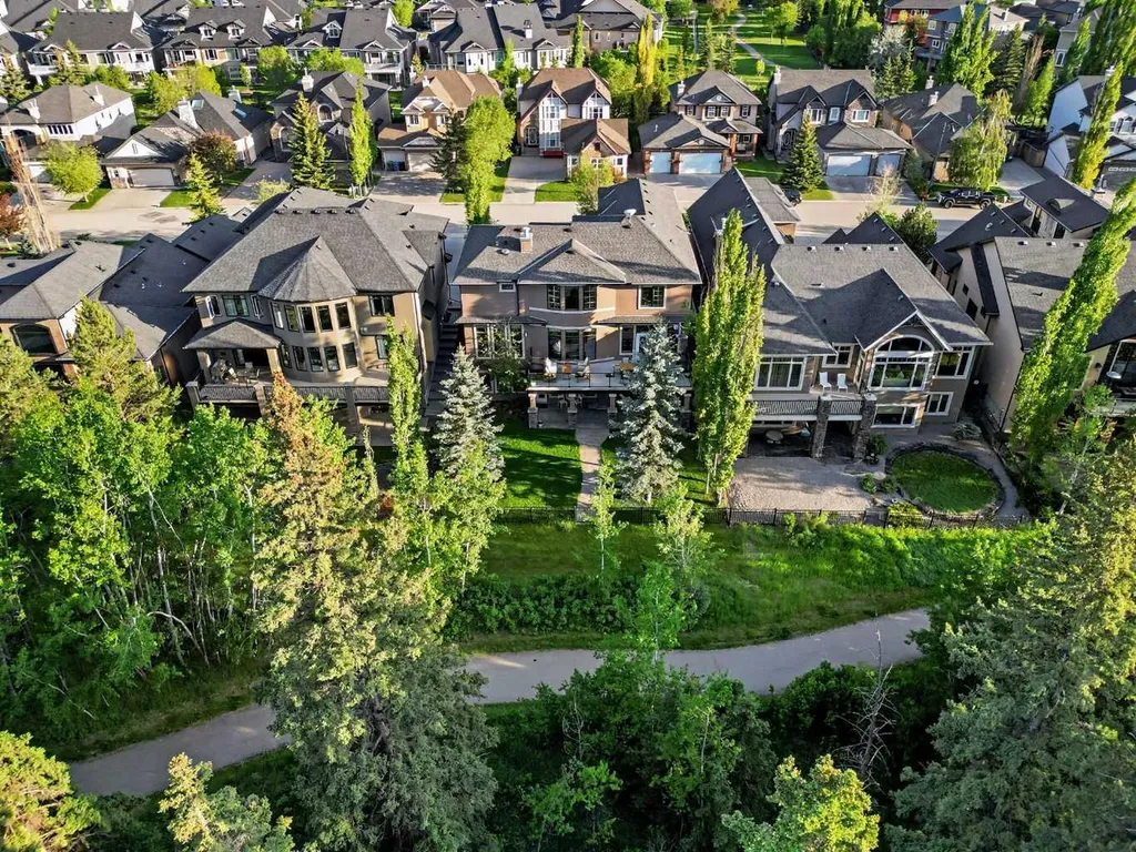 2646 Evercreek Bluffs Way SW Calgary AB T2Y 4V7