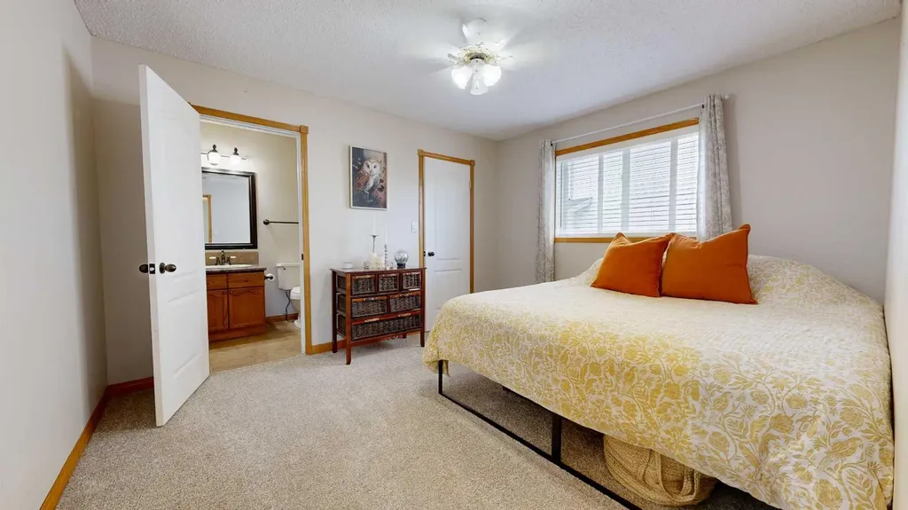 9413 64 Avenue Grande Prairie AB T8W 1B4