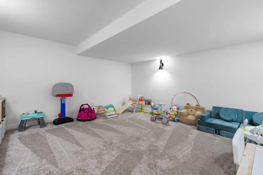 128 Lake Moraine Place SE Calgary AB T2J 2Y7