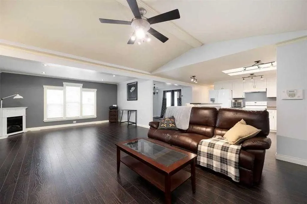 161 Mustang Road Fort Mcmurray AB T9H 5K5