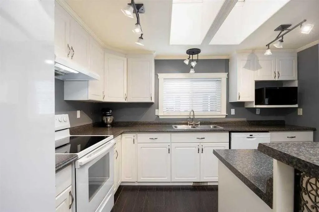 161 Mustang Road Fort Mcmurray AB T9H 5K5