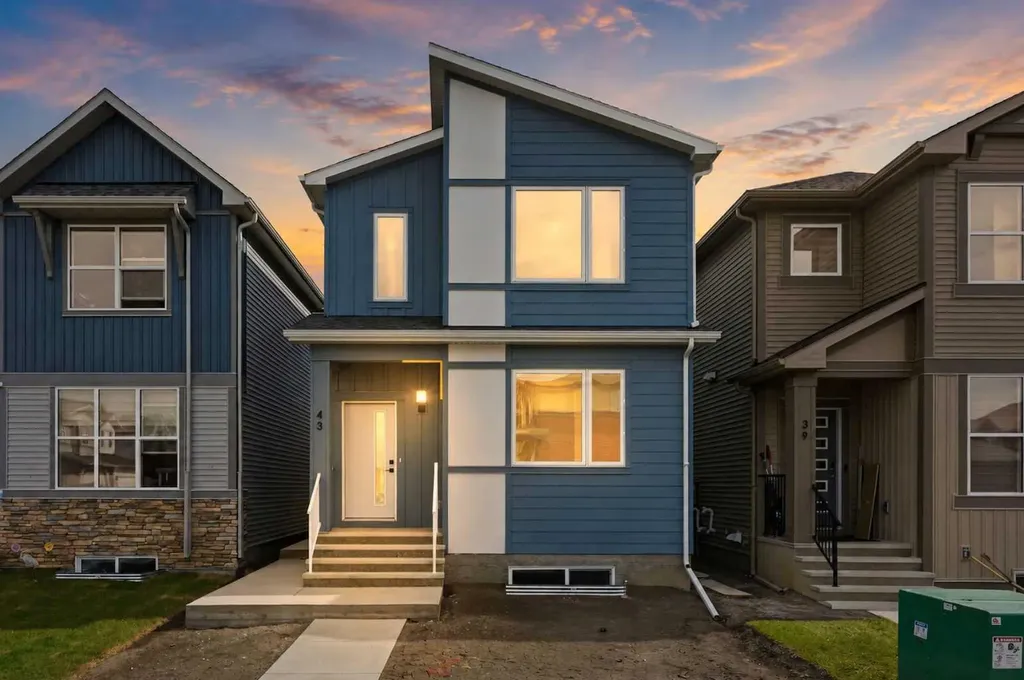 43 Belvedere Crescent SE Calgary AB T2A 7Z9
