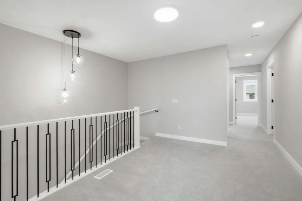 43 Belvedere Crescent SE Calgary AB T2A 7Z9