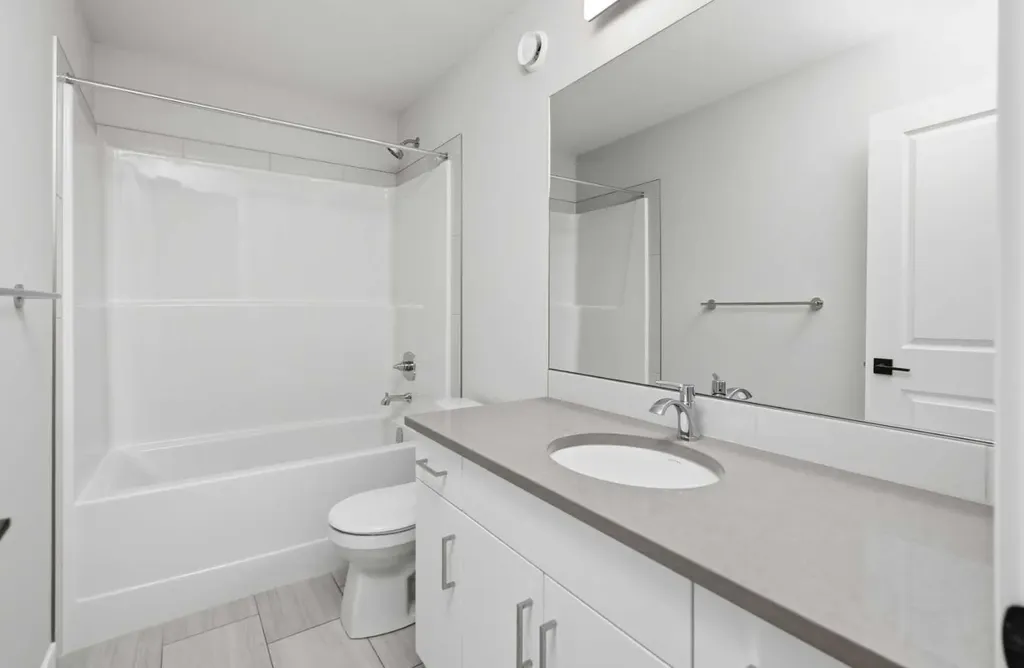 43 Belvedere Crescent SE Calgary AB T2A 7Z9