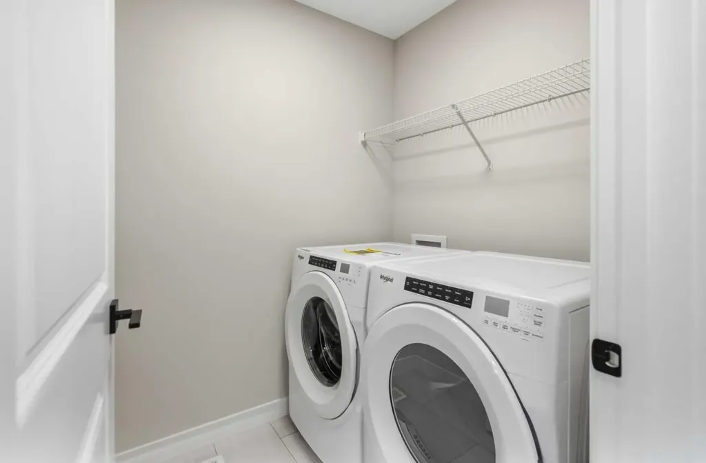 43 Belvedere Crescent SE Calgary AB T2A 7Z9