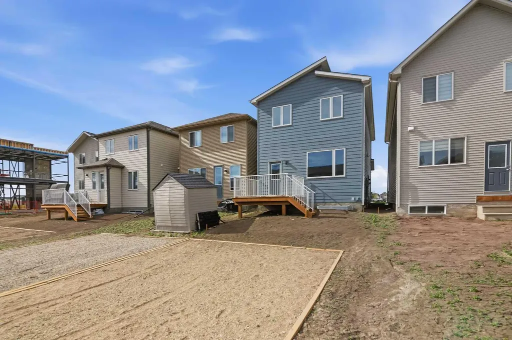 43 Belvedere Crescent SE Calgary AB T2A 7Z9