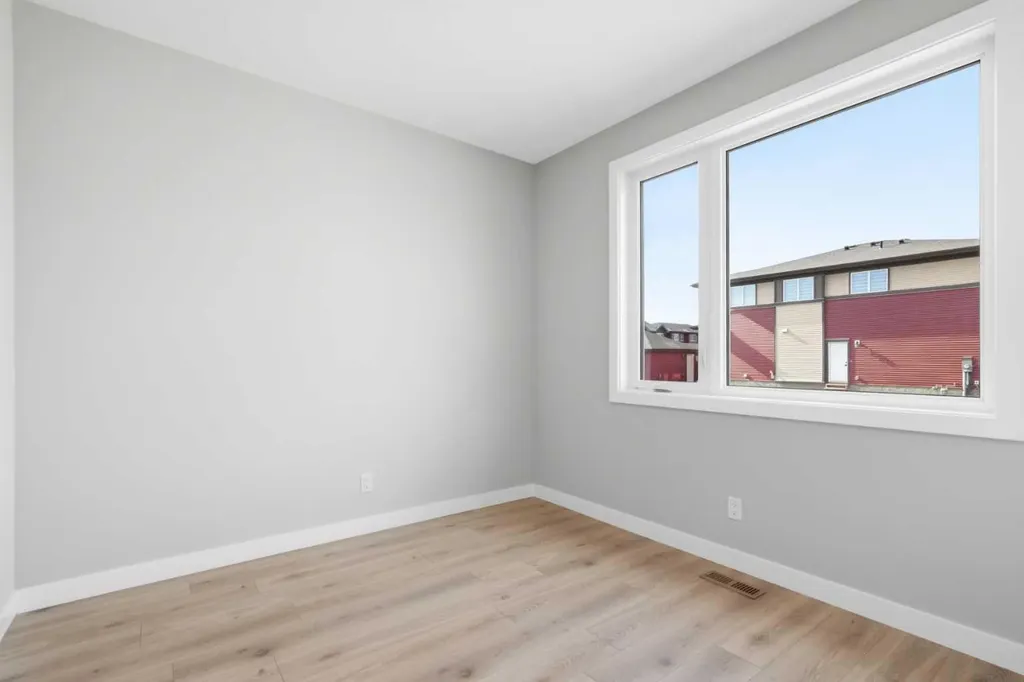43 Belvedere Crescent SE Calgary AB T2A 7Z9