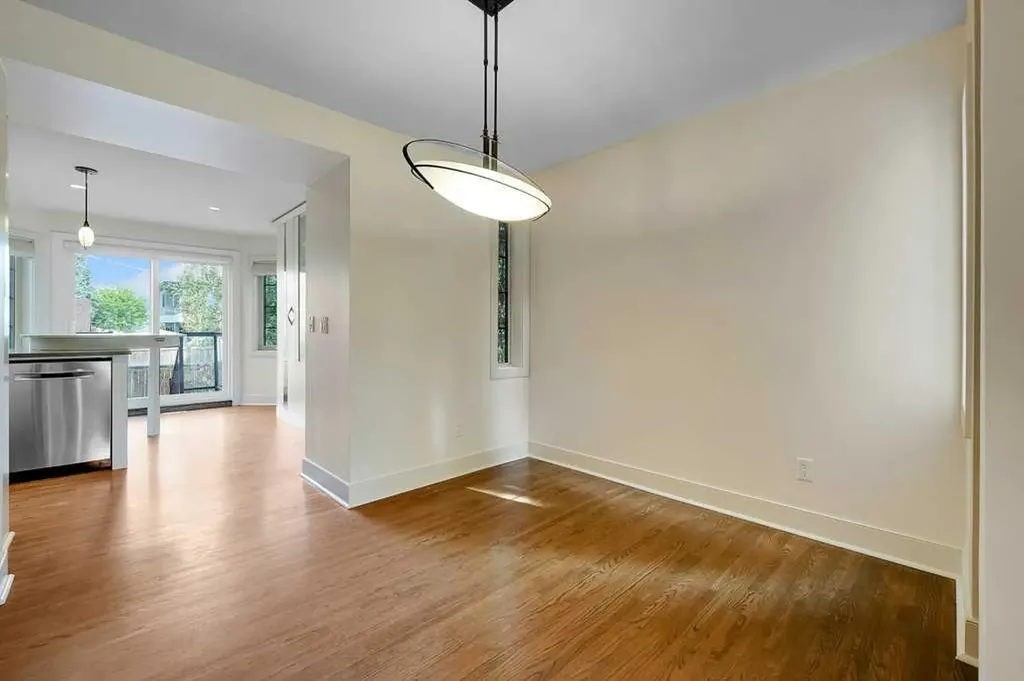 408 18a Street NW Calgary AB T2N2H2