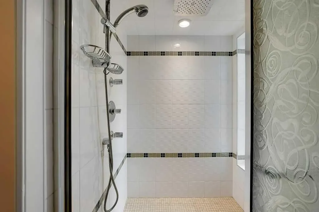 408 18a Street NW Calgary AB T2N2H2
