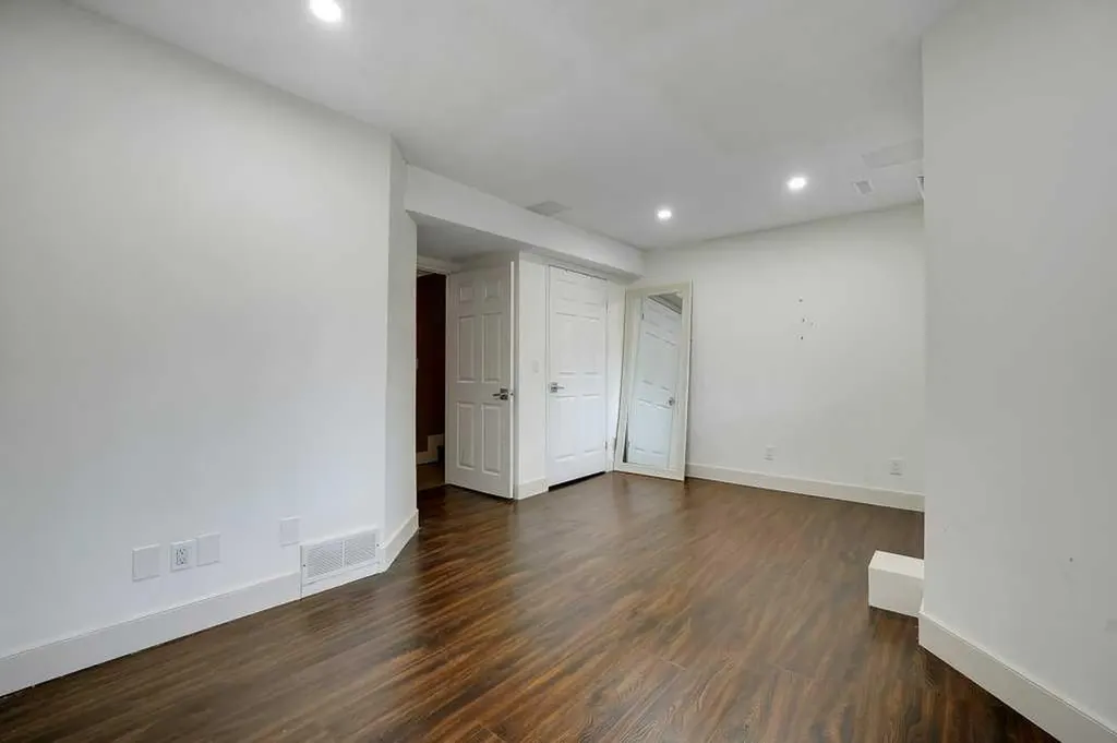 408 18a Street NW Calgary AB T2N2H2