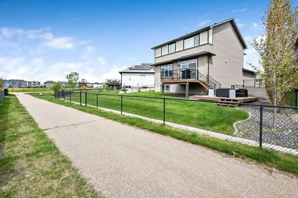 12 Ranchers Bay Okotoks AB T1S 0P2