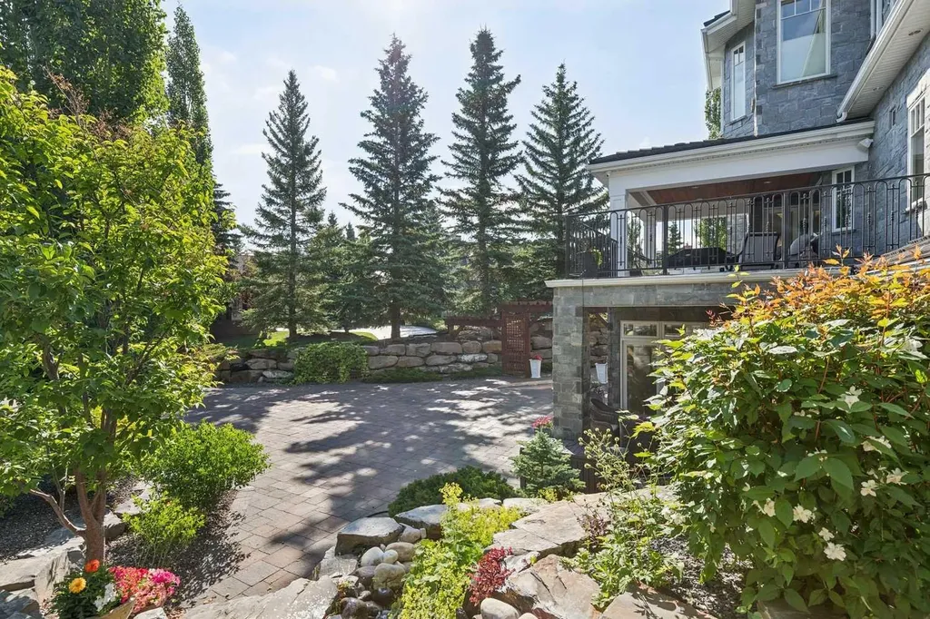 6 Aspen Ridge Lane SW Calgary AB T3H 5H9