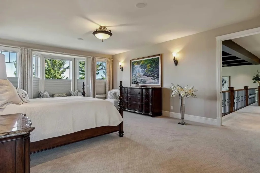 6 Aspen Ridge Lane SW Calgary AB T3H 5H9