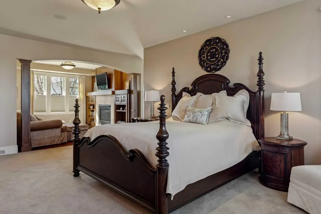 6 Aspen Ridge Lane SW Calgary AB T3H 5H9