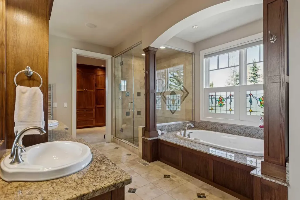 6 Aspen Ridge Lane SW Calgary AB T3H 5H9