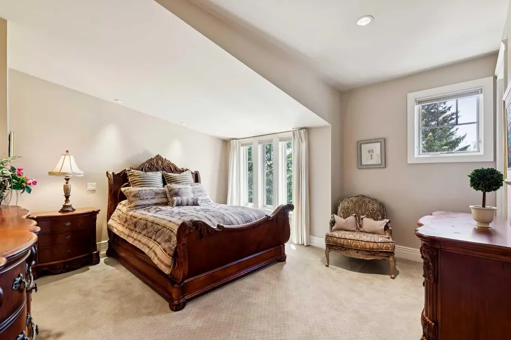 6 Aspen Ridge Lane SW Calgary AB T3H 5H9