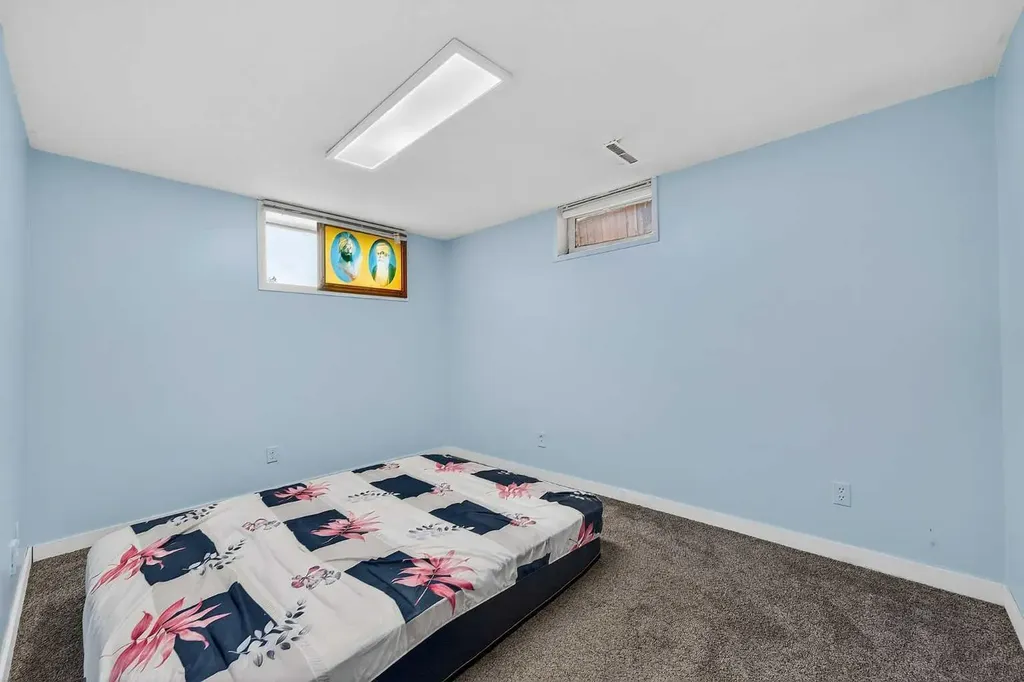 1608 54 Street SE Calgary AB T2A 1W8