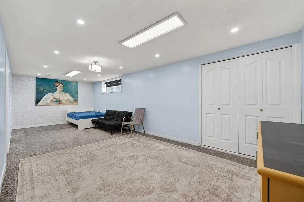 1608 54 Street SE Calgary AB T2A 1W8
