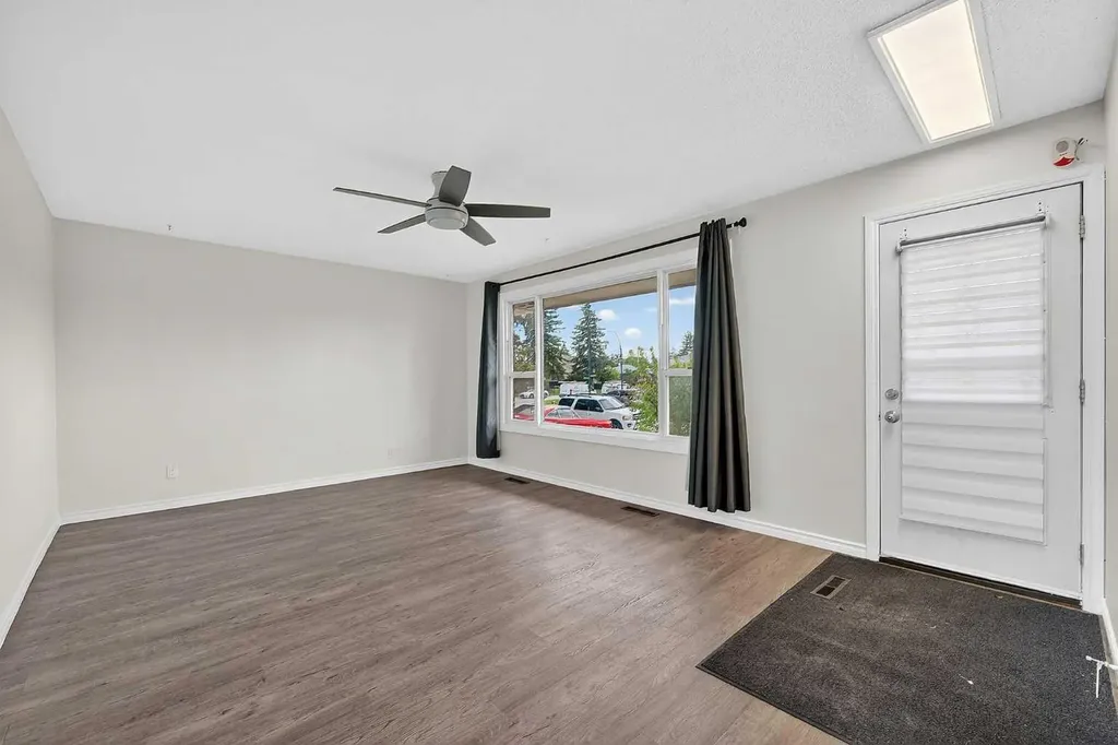 1608 54 Street SE Calgary AB T2A 1W8